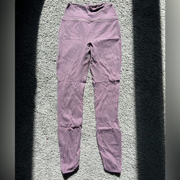 Alphalete harmony leggings in black plum - Picture 1 of 3